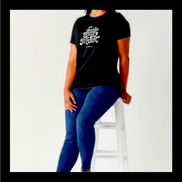 Enjoy every moment t-shirt yolo inc - Picture 2 of 3